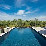 Altalune By Interhome