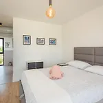 Vila Altalune By Interhome Karpinjan