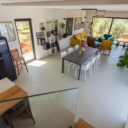 Altalune By Interhome Villa Karpinjan