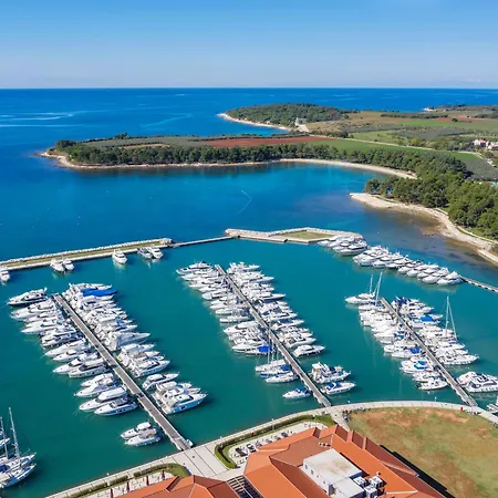 Villa Altalune By Interhome