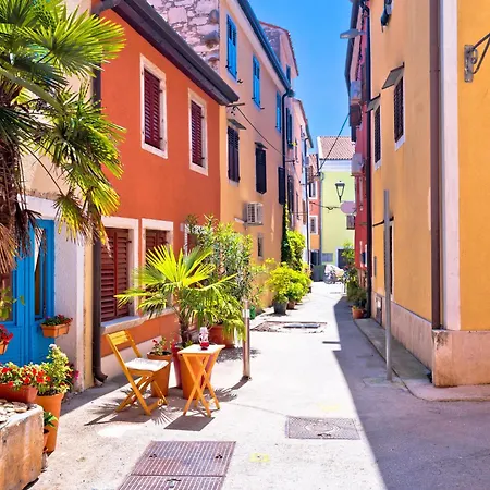 Altalune By Interhome Villa Karpinjan