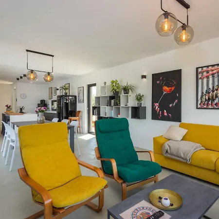 Altalune By Interhome