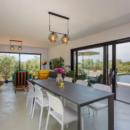 Villa Altalune By Interhome