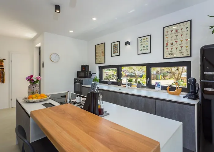 Altalune By Interhome